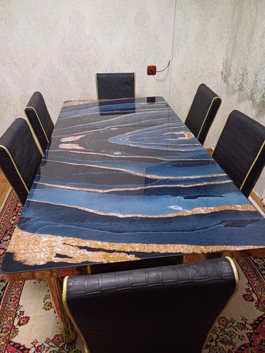 Продам стол и 6 стул