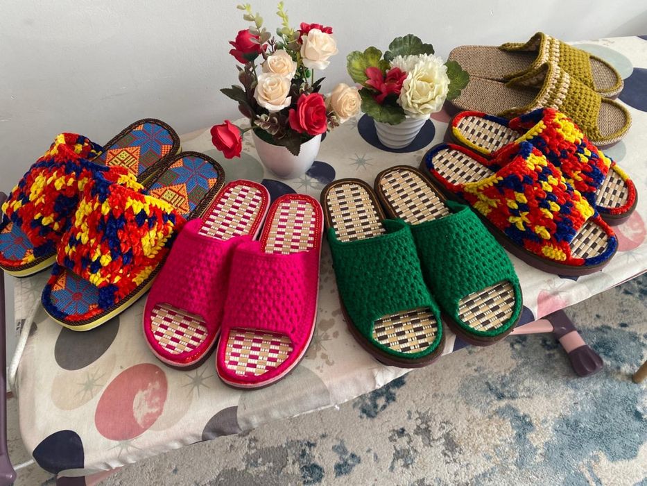 Продам домашние тапочки ручной вязки.