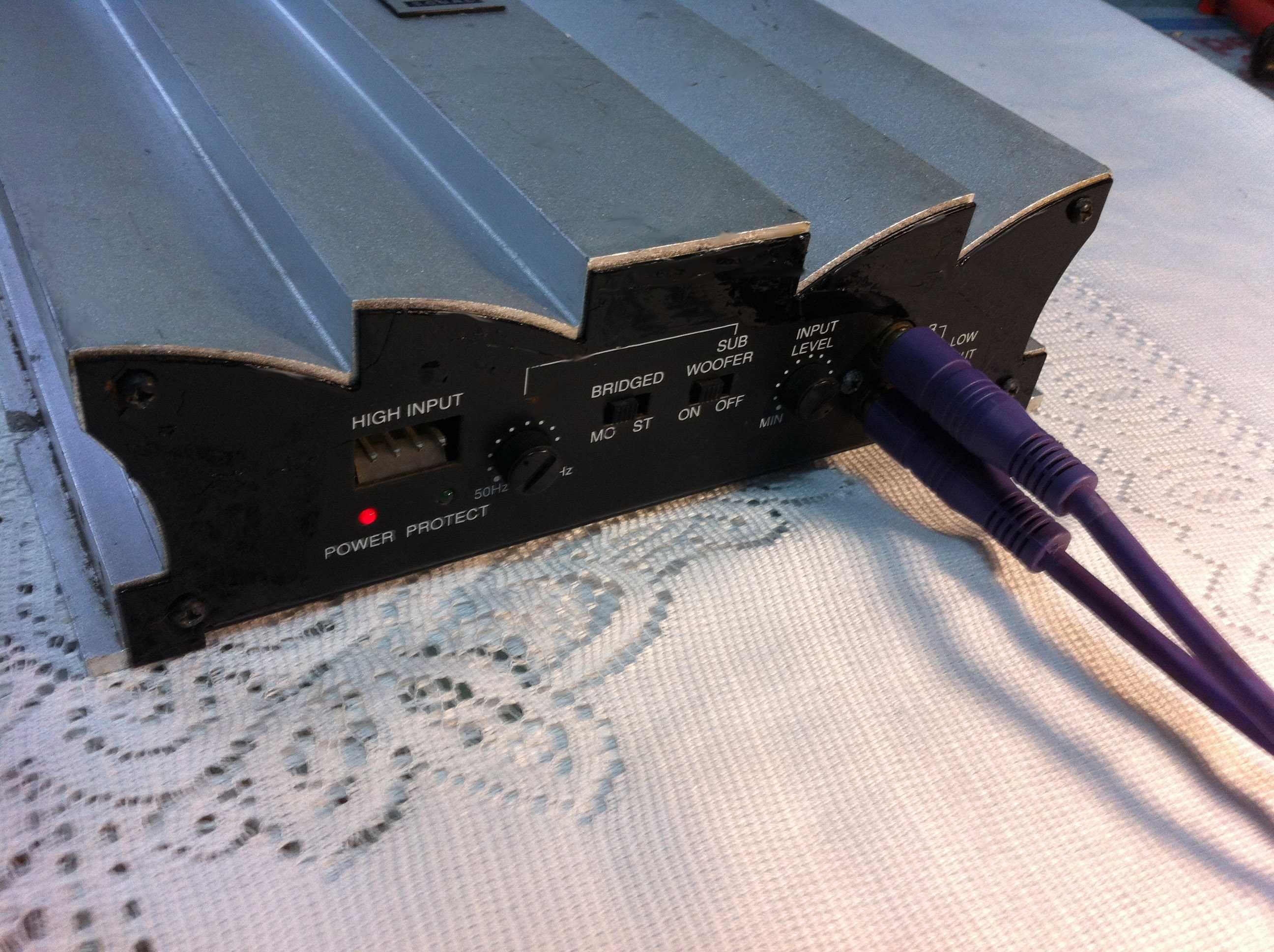 Amplificator Magnat max 600W/Boss max 500W /Sig. ANL MTX 125A ( statie