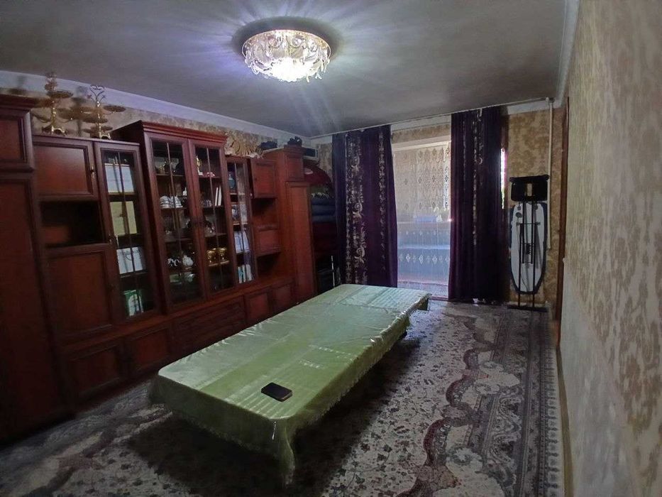 Продам 3-х комнат кавртиру метро "Улугбек"