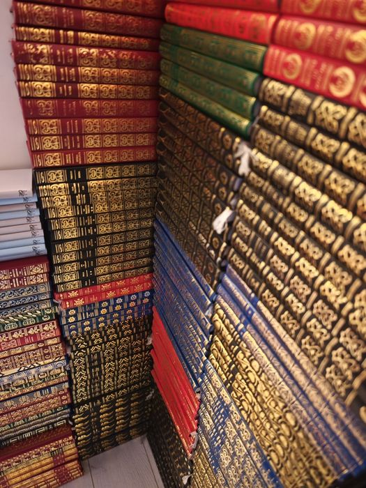 Colecție Prietenii Cartii, 290 vol, Cartonate, LUX