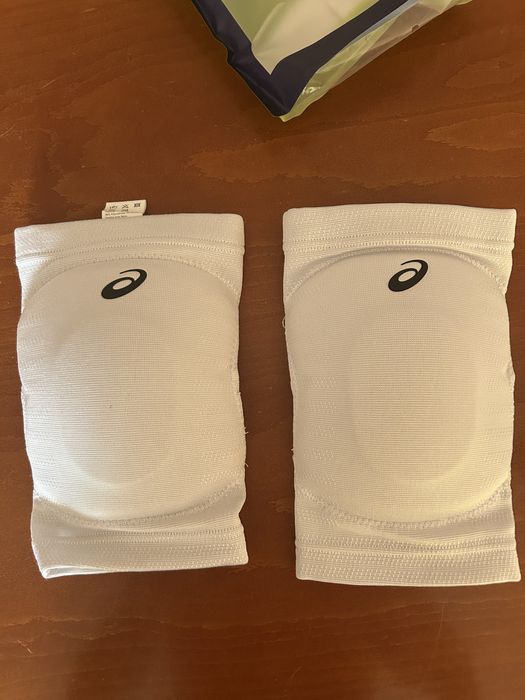 Наколенки Asics нови! Размер Л
