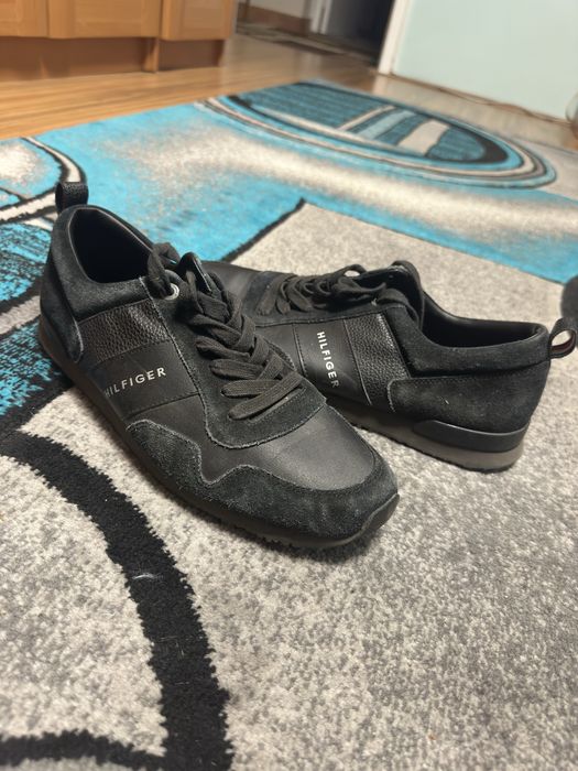 Vand adiasi Tommy Hilfiger 44