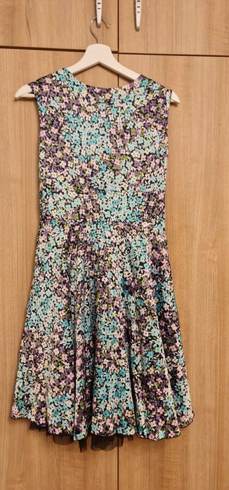 Цветна ефирна рокля 36 размер