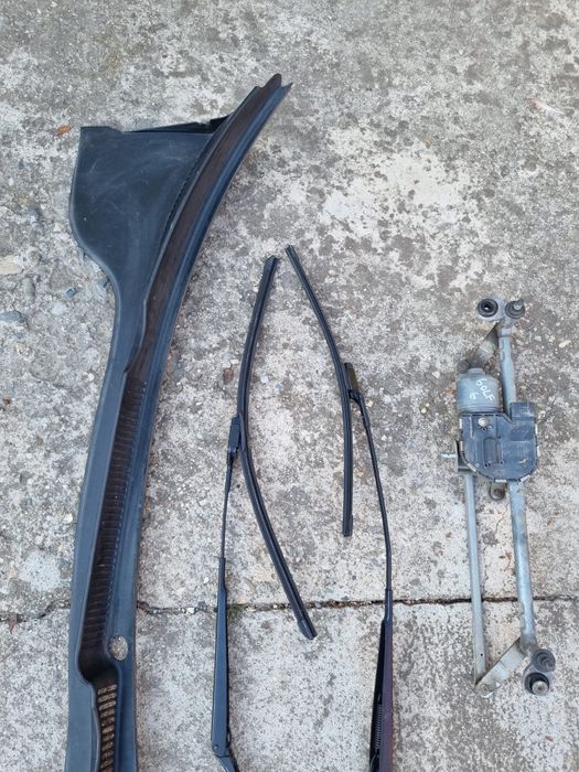 Grile/ansamblu stergatoare Golf 6 Europa