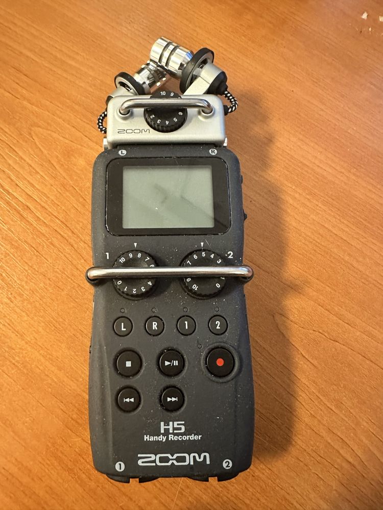 Reportofon profesional Zoom H5 recorder