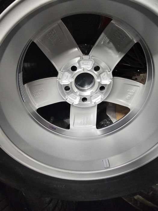 НОВИ оригинални джанти за Фолксваген,Шкода 15 5 100 гуми 185 65 15