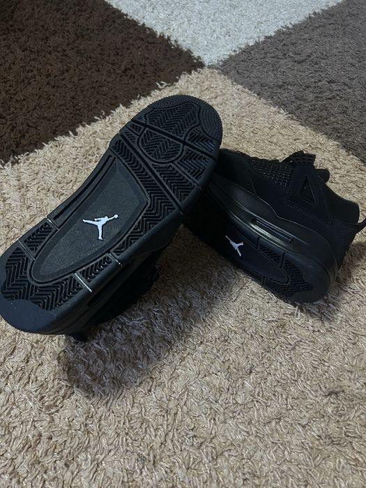 Jordan 4 black cat