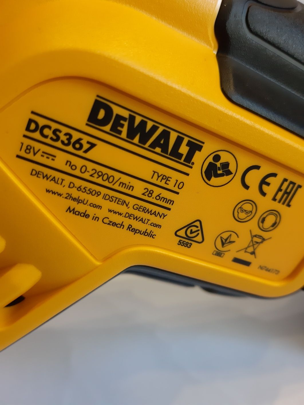 DeWALT DCS367Саблен Трион 18V Безчетков +5AH Батерия и Зарядно