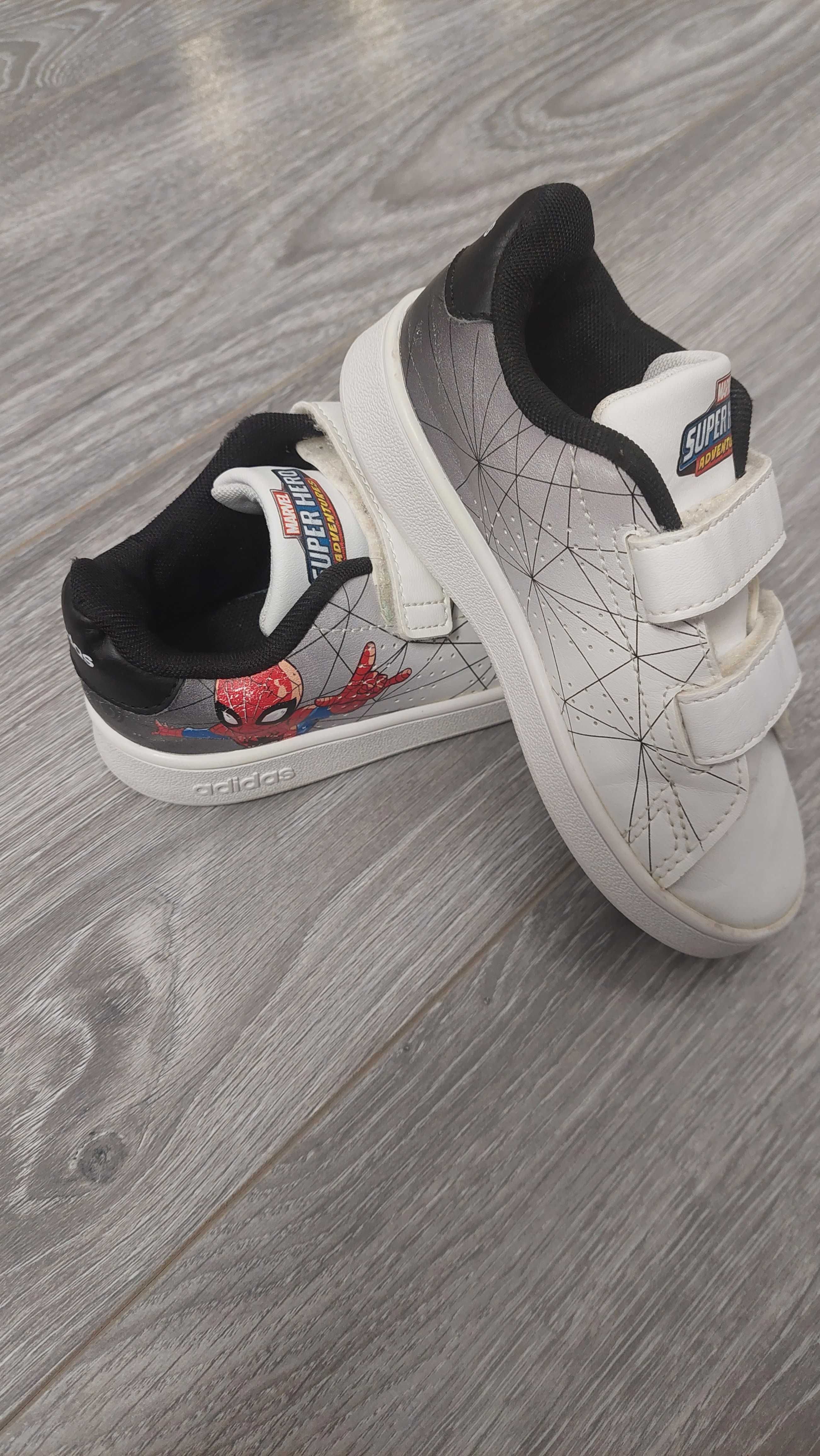 Adidas Marvel SuperHero Spiderman Marimea 26 1/2 copii