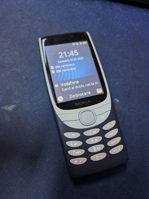 Telefon mobil Nokia 8210