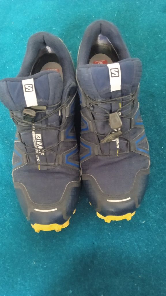 Продавам оригинални маратонки salomon 45 номер