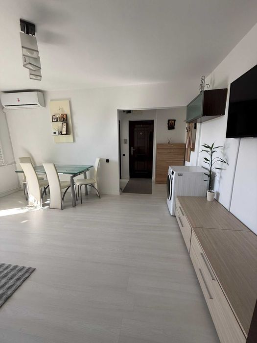 Vand apartament central