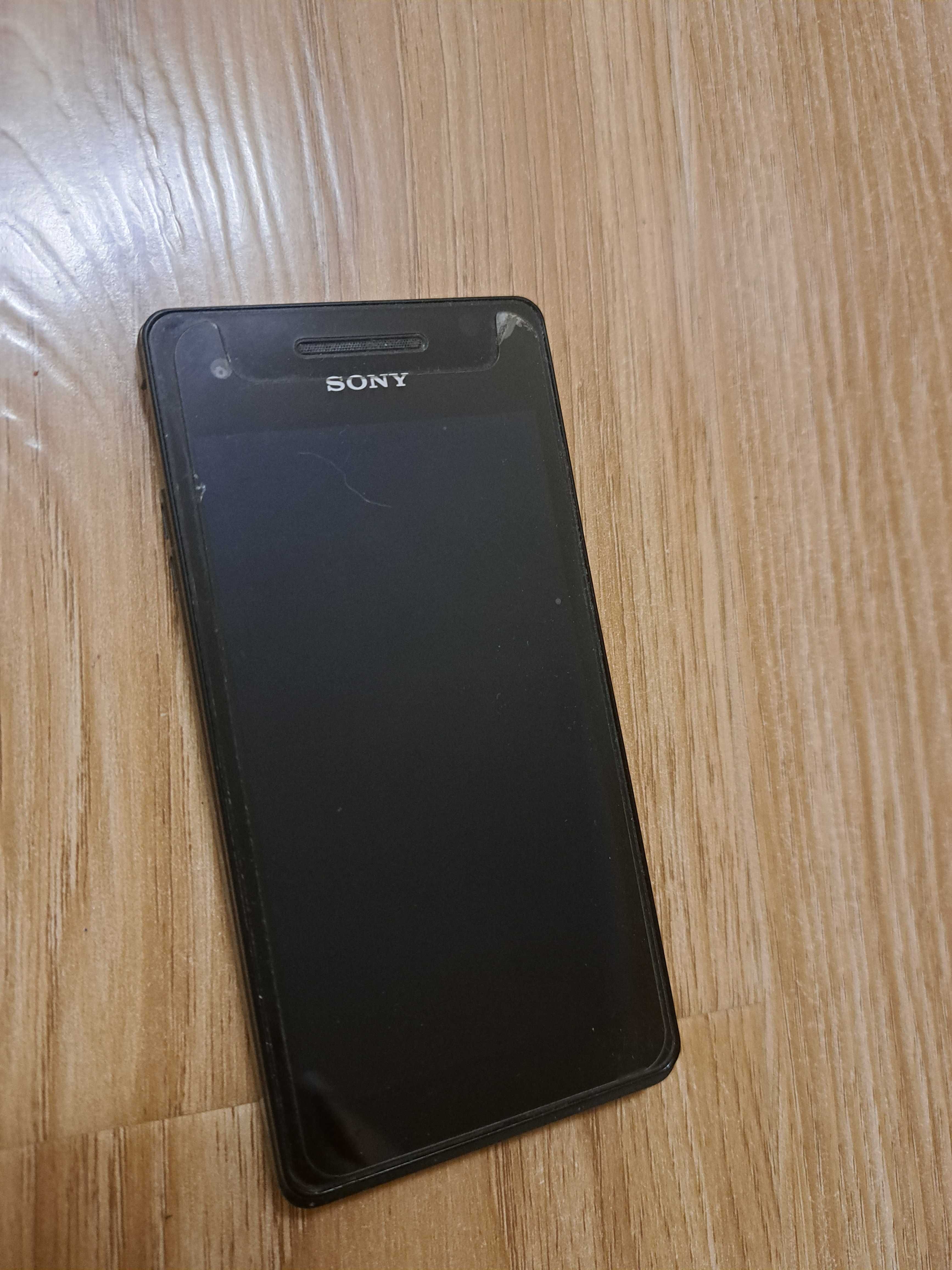 Телефон Sony Xperia V