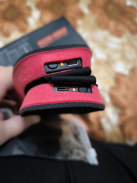 Загряващи USB стелки за обувки с дистанционно  чисто нови