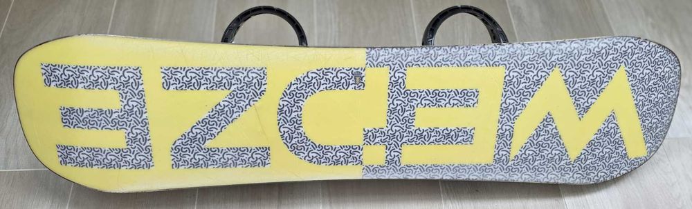 Echipament Snowboard (Boots, Placa, Casca)
