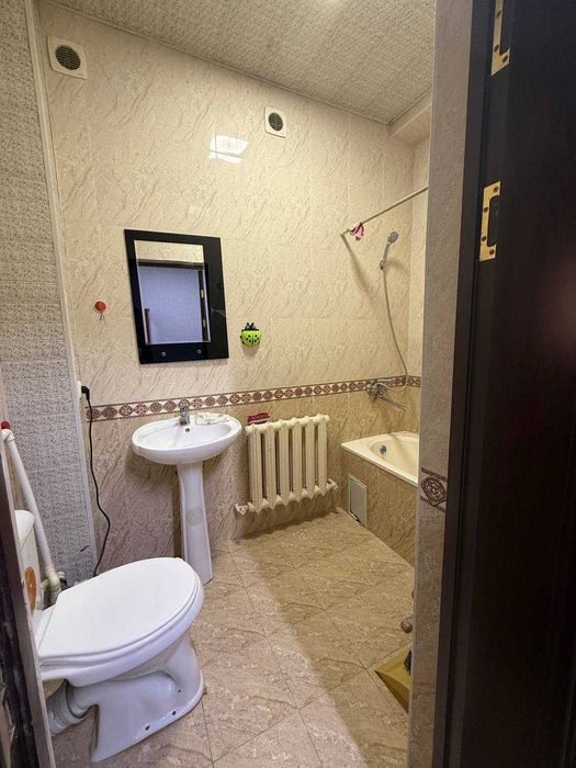 Срочно продаётся 2х квартира на 5 этаж орр 5-МИКР