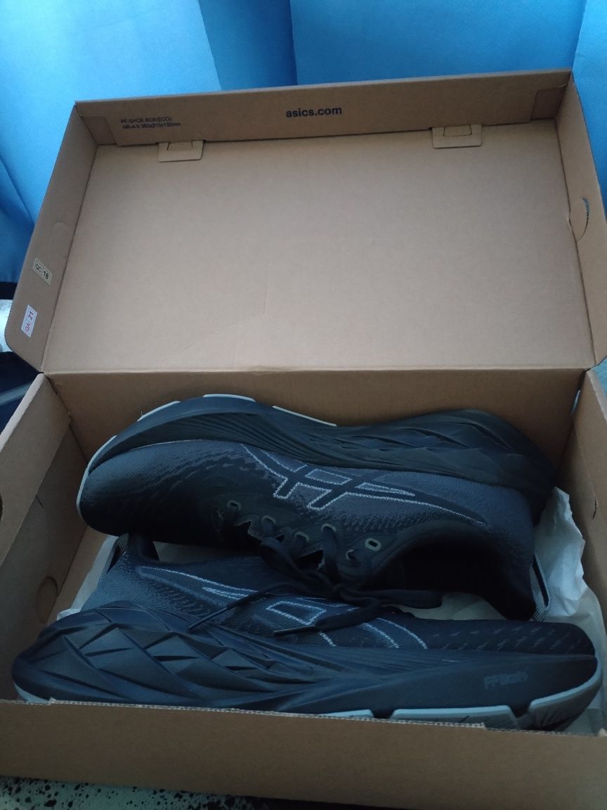 Asics NovaBlast 4  42.5 номер нови