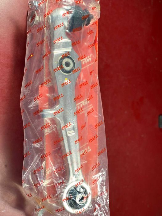 Brat suspensie roata fata Trw Jtc 936