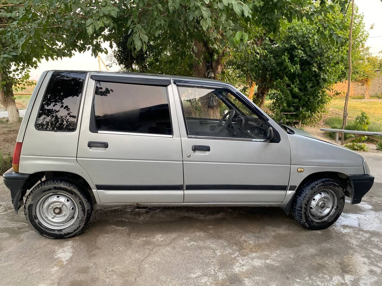 Tico 1998 narxi kelishiladi