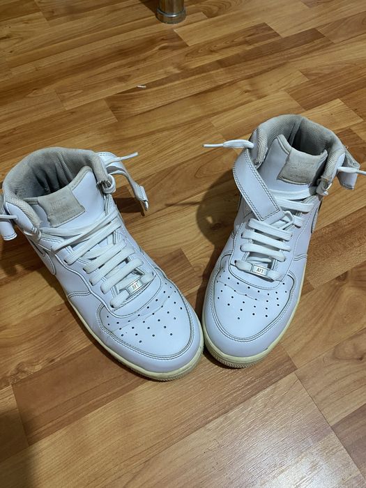 Af1 mid white.