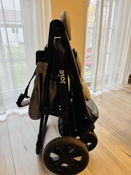 Carucior Joie Literax 4
