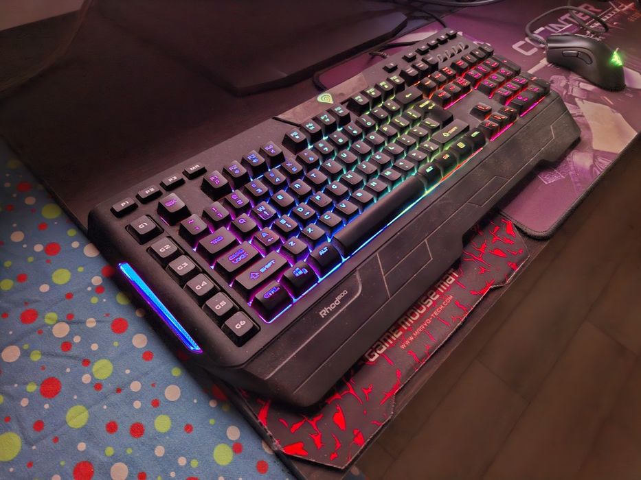 Tastatura gaming Genesis Rhod 600 RGB