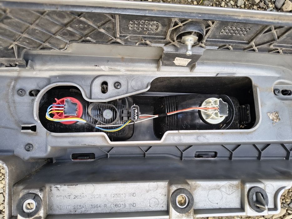 stop dreapta Renault Trafic III, Fiat Talento, Nissan NV300 și Opel Vi