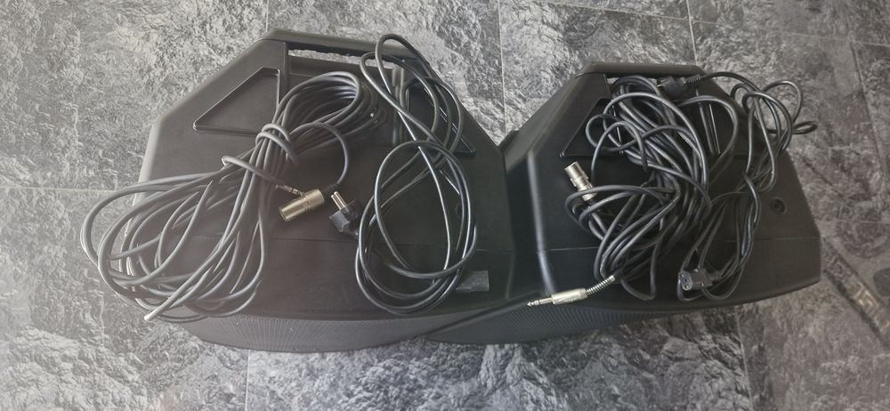 Vănd boxe active JBL