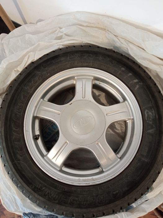 Продам комплект колёс