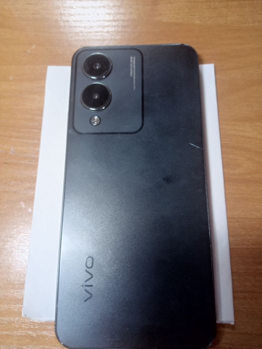 Смартфон Vivo y17s