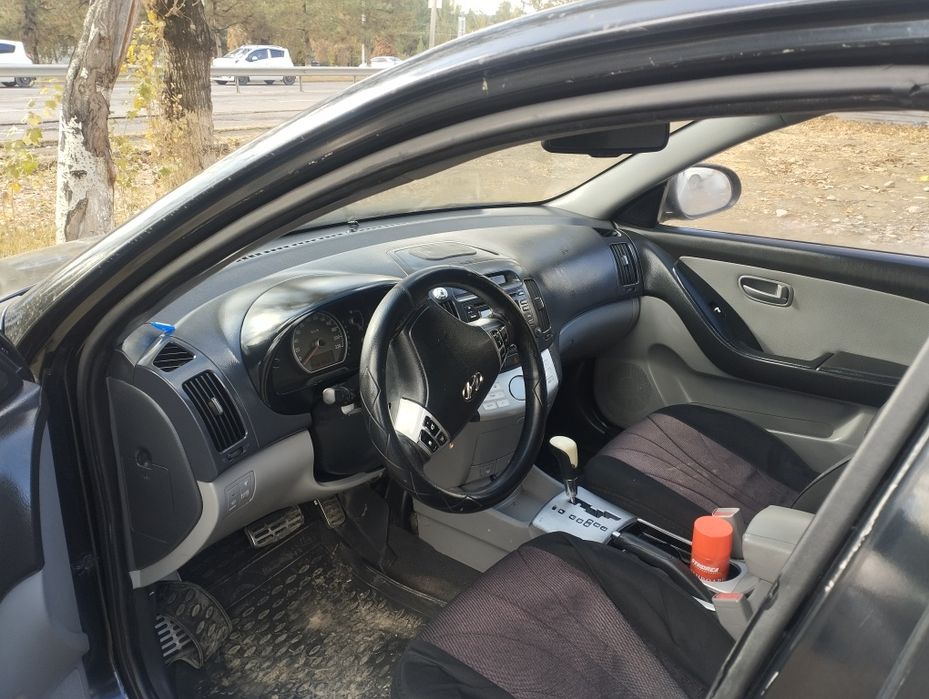 Hunday avante sotiladi 2008 benzin