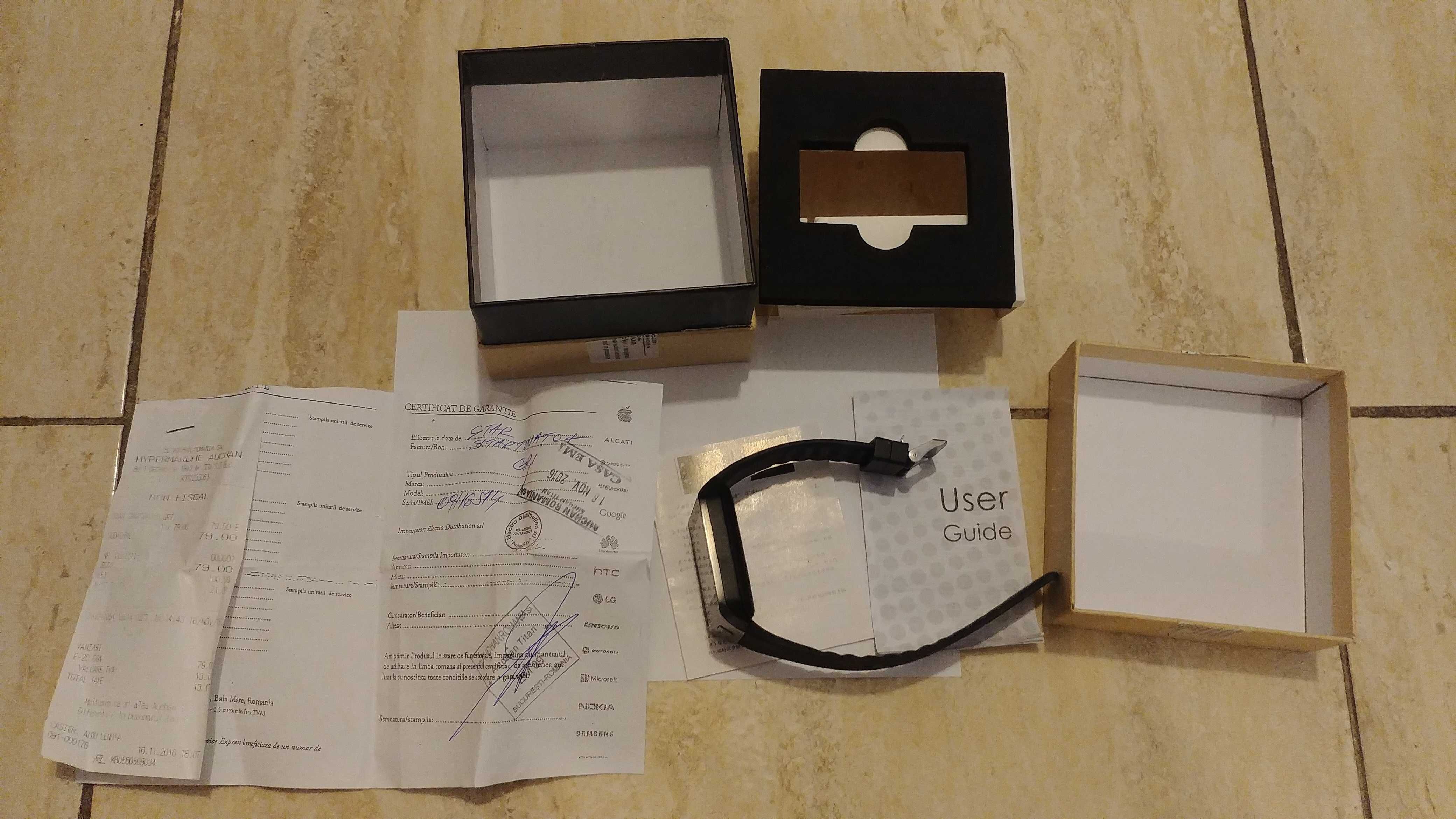 Vand smartwatch nou dar nu se aprinde