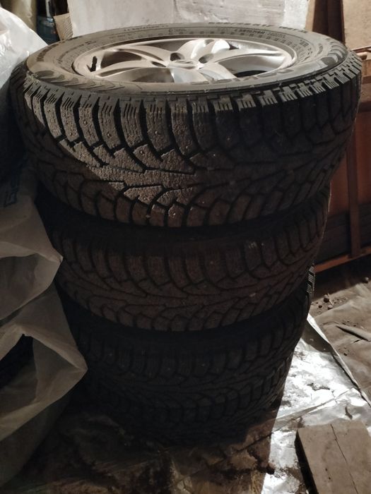 Зимние шины с дисками 235*65*R17