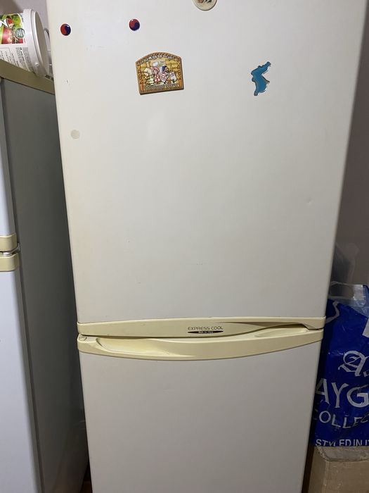 Продам холодильник