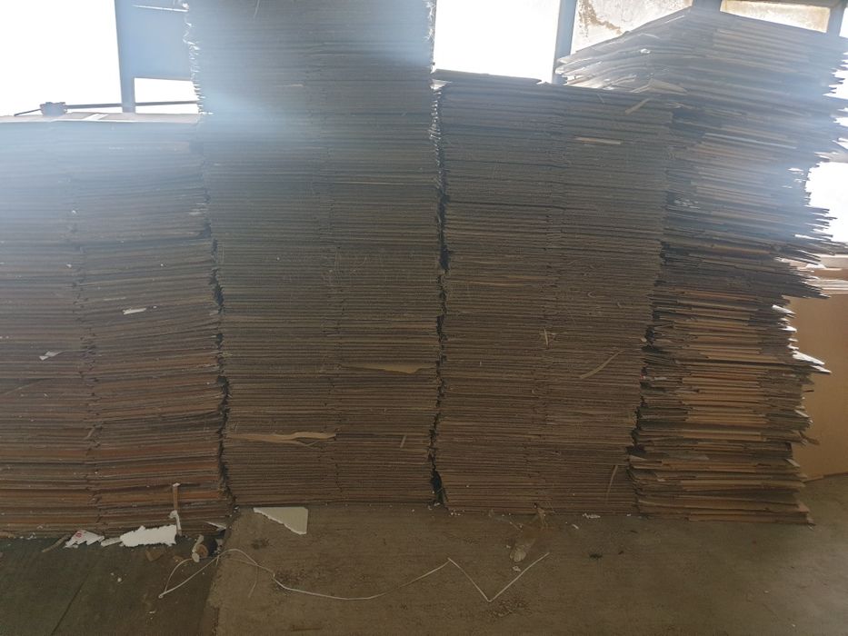 Cutii carton pt mutari/depozitare/colete, f.f.ieftine