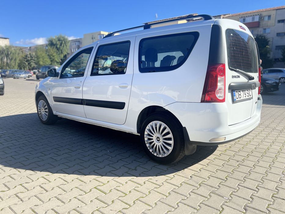 Vând Dacia Logan MCV 7locuri