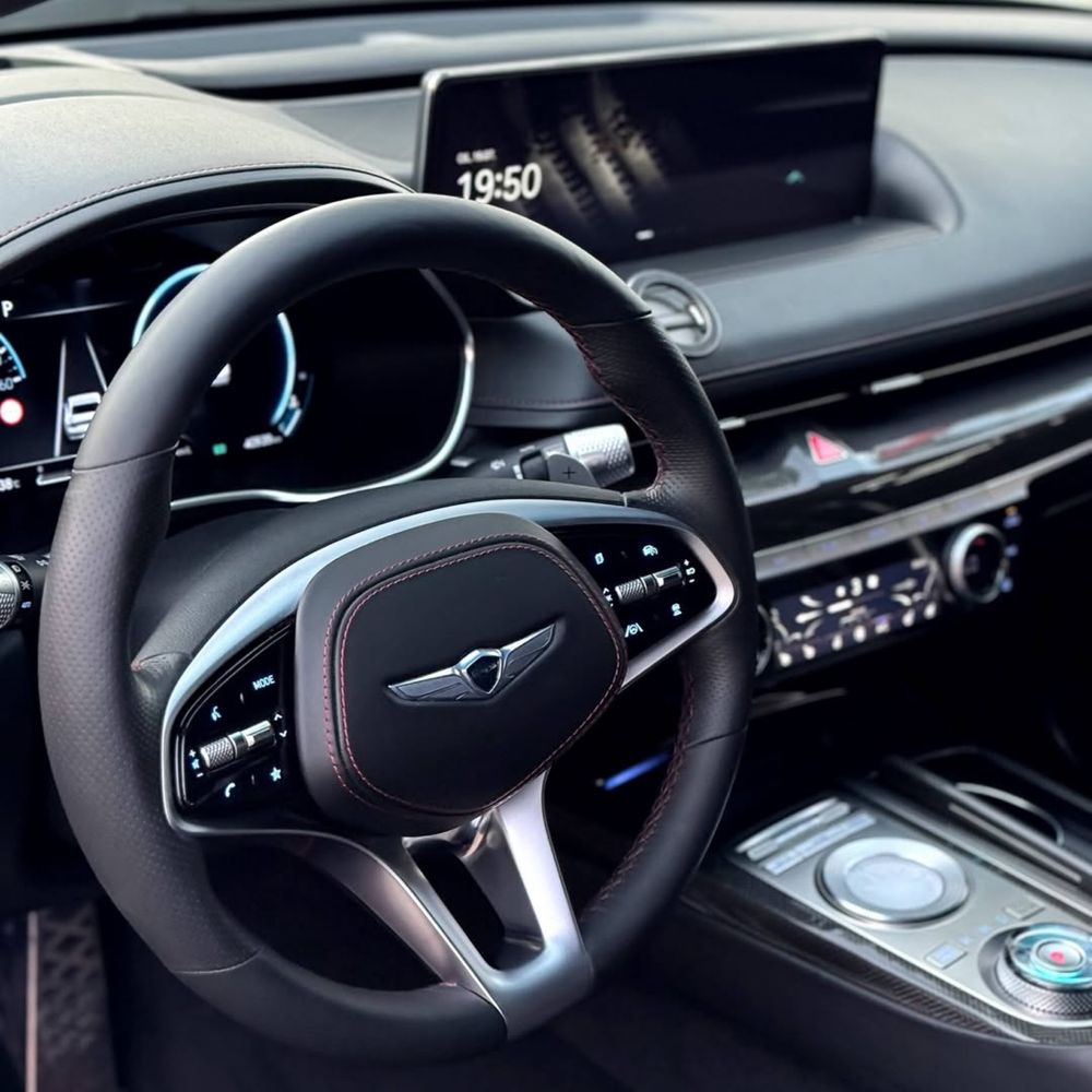 Genesis G80 2.5 L Turbo