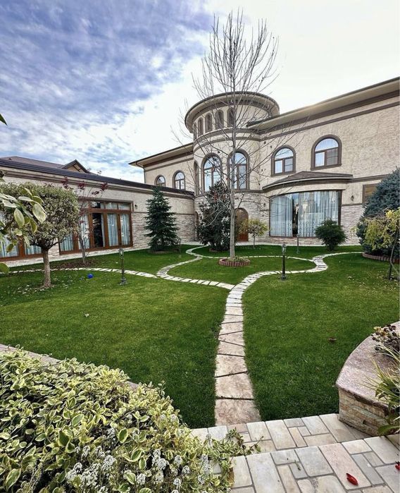 Продаётся Шикарный Евродом.