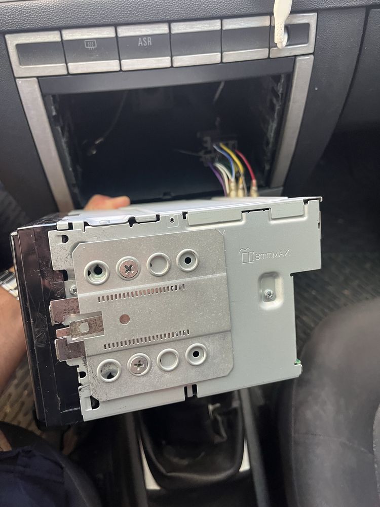 Мултимедия Pioneer MVH-g210BT