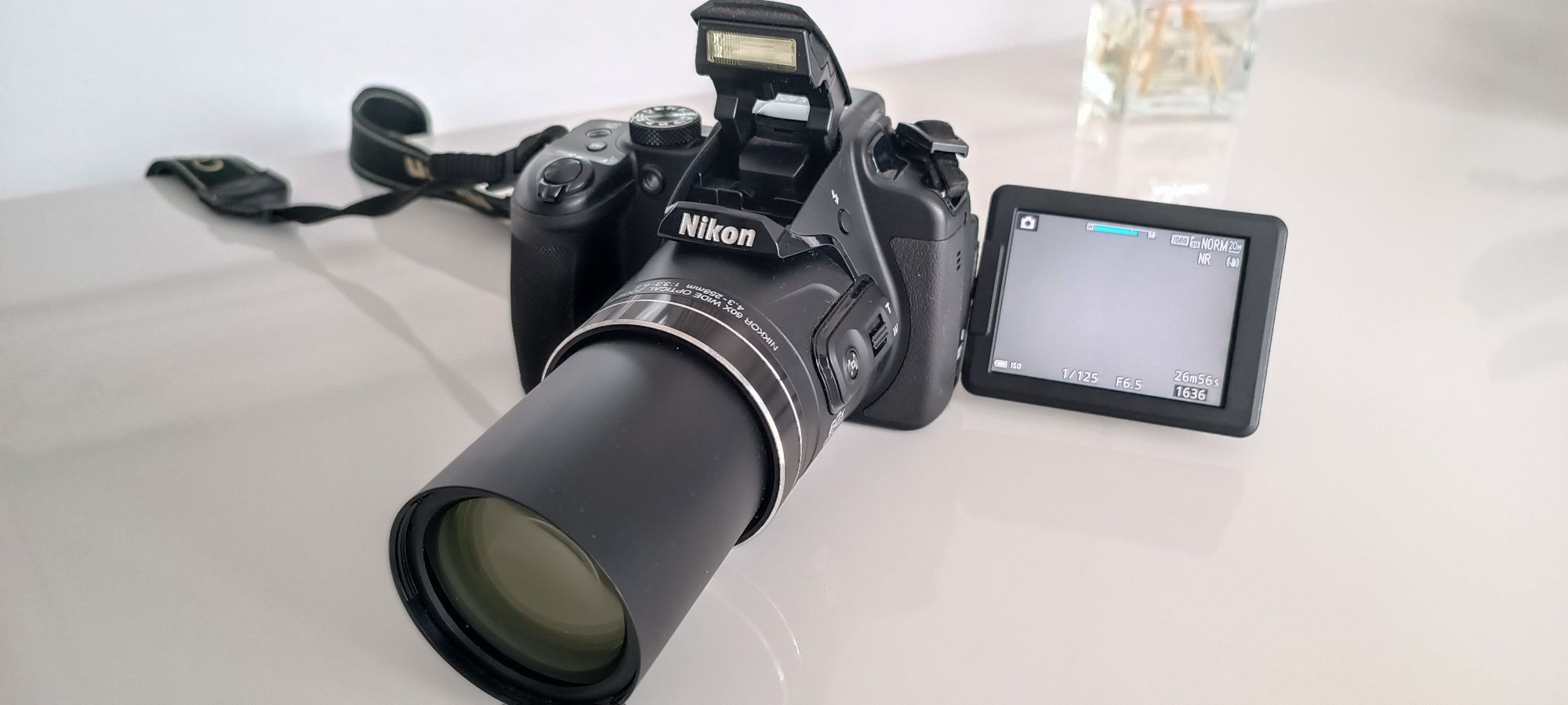 NIKON B700 camera foto video 4k Wi Fi bluetooth ca Nou