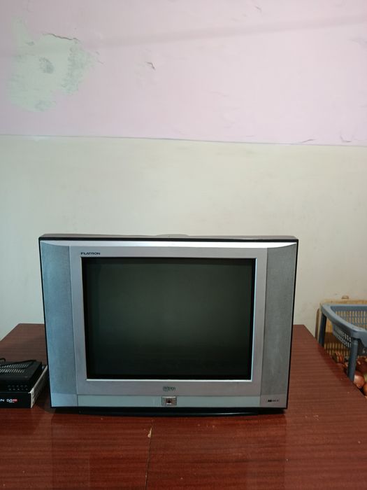 Продаю Телевизор LG