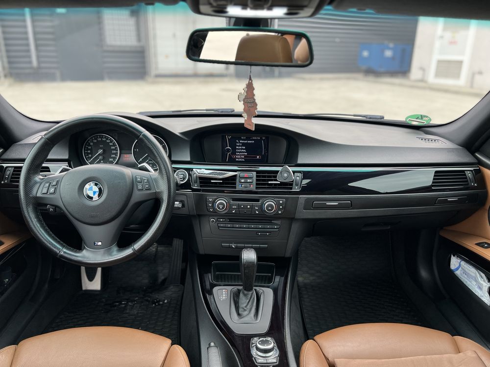 BMW 320d, 184 cai, INDIVIDUAL, pachet M de fabrica interior exterior.