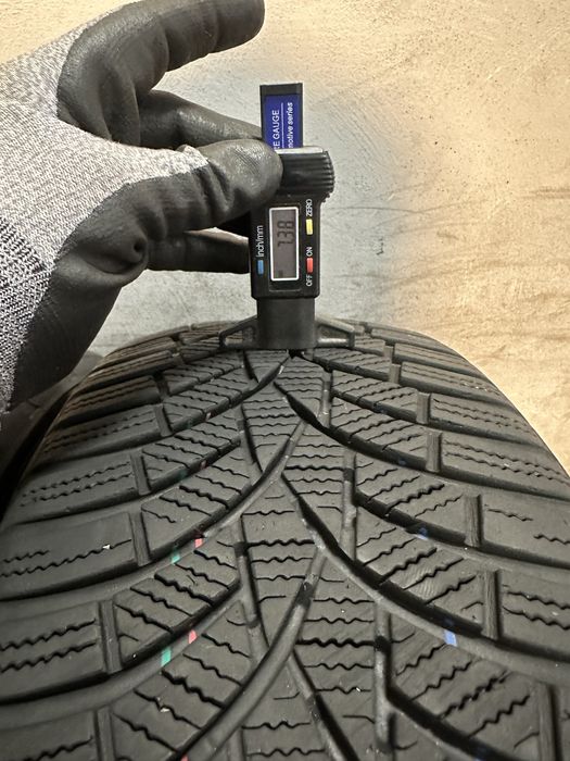 Гуми 205/55/17 TOYO Observe Winter