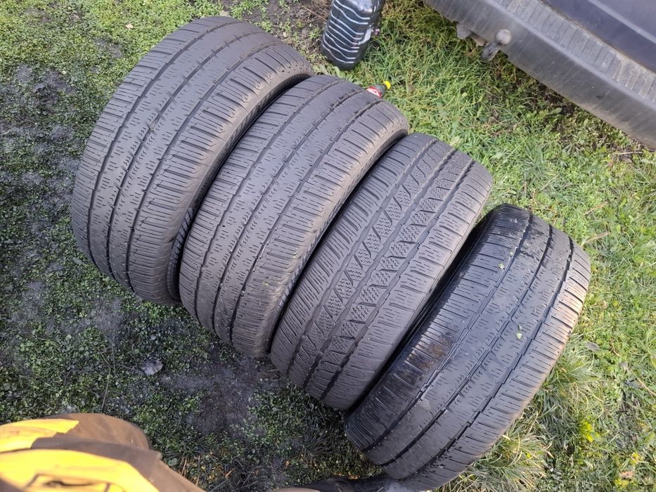 Vand set 4 anvelope 225 55 17 C continental de iarna dot 2021