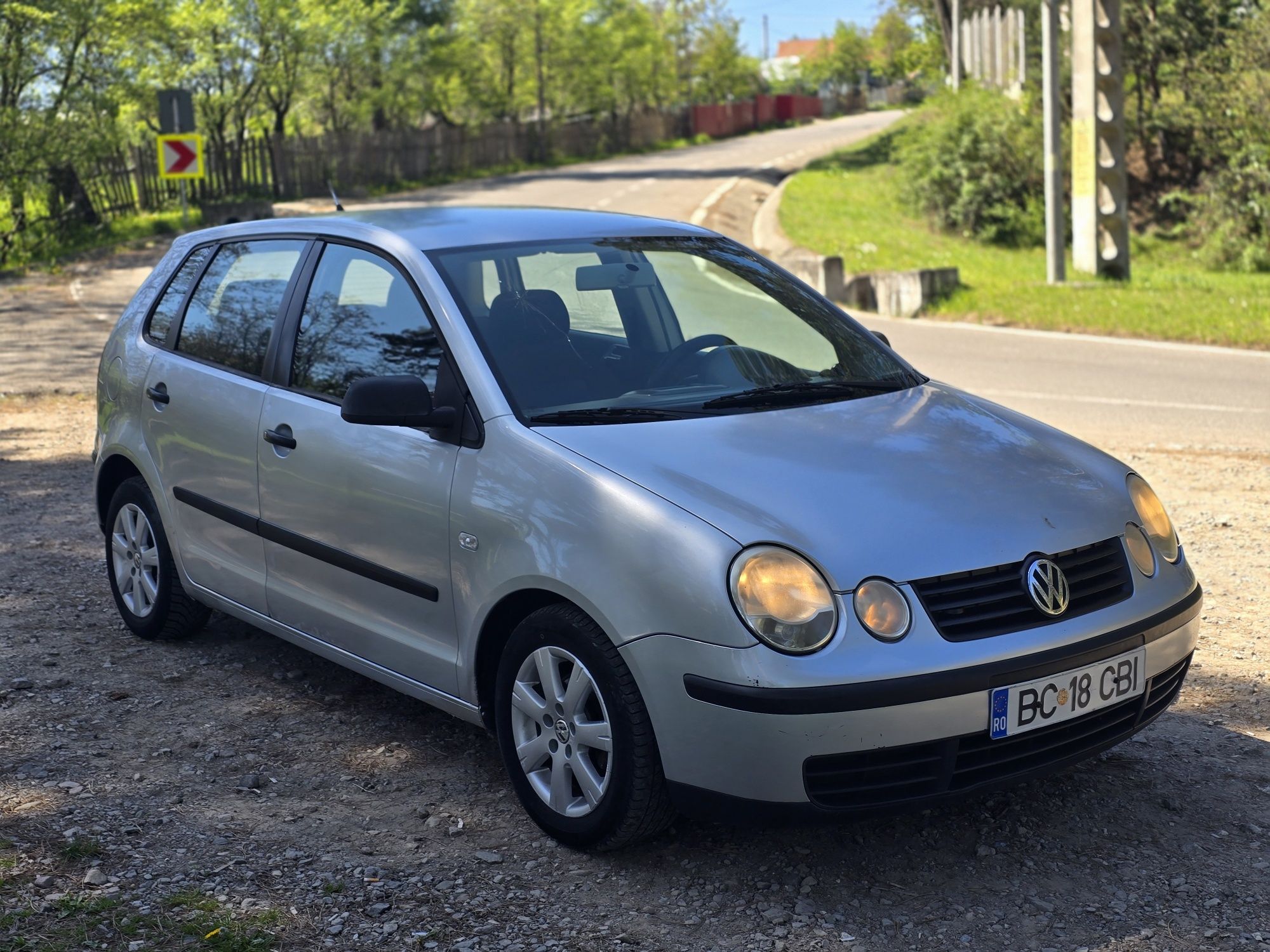 Vând Volkswagen Polo