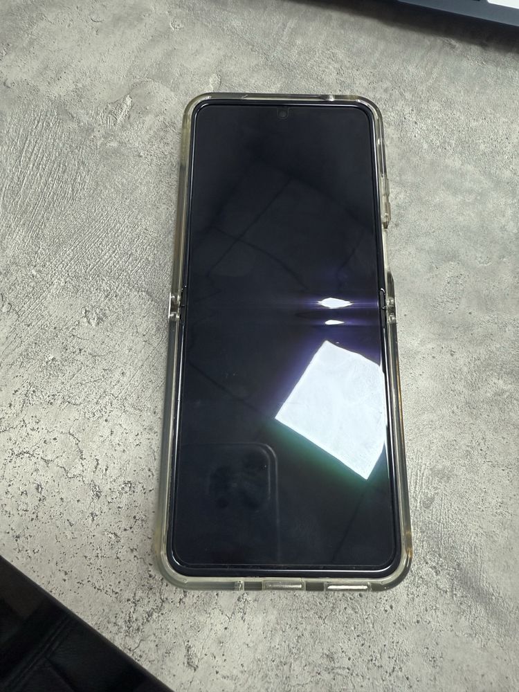 Моторола Razr 40