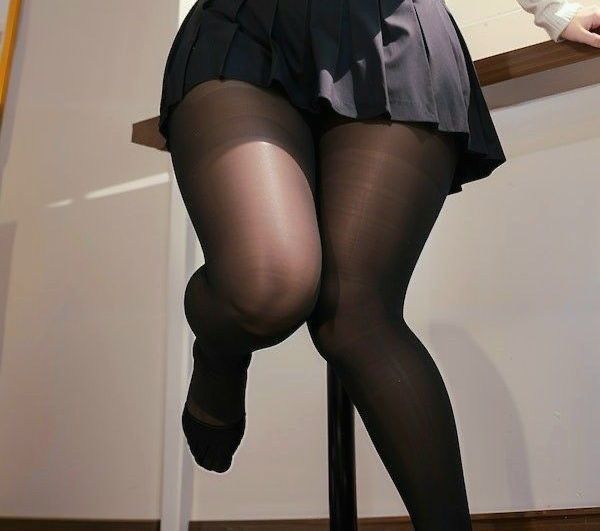 колготки капроновые (ношенные)