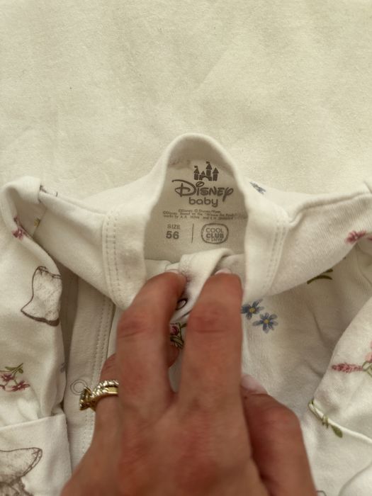 Set 2 body cu manusi marimea 56