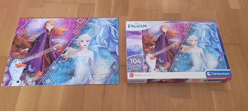Puzzle Frozen cu efect fosforescent la intuneric